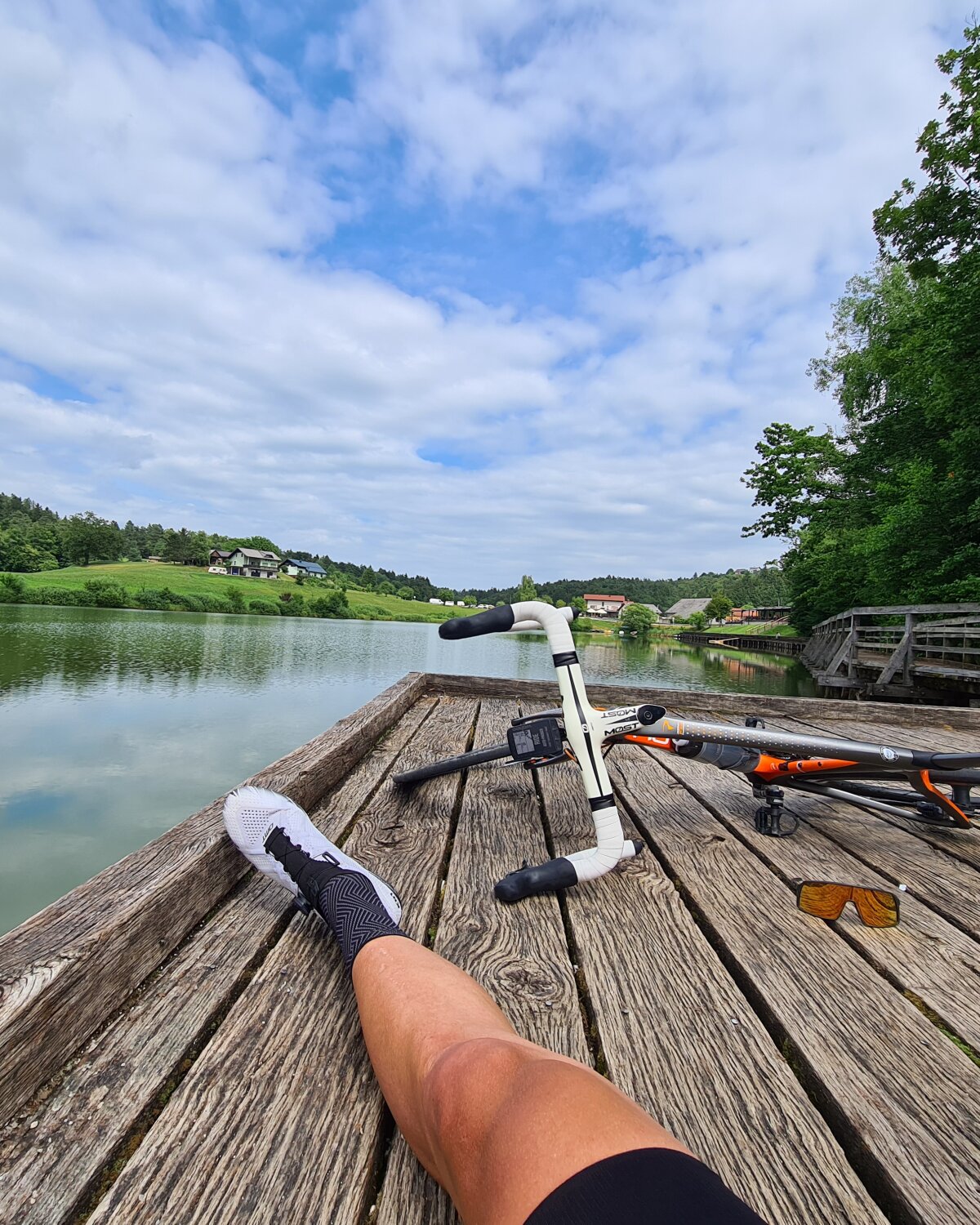 Cyclist enjoying lake view
